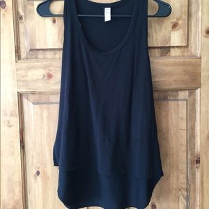 Boutique black tank with silky under layer